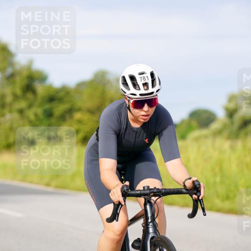 31.08.2025 - Elbe Triathlon Hamburg Michael Burmester http://msf.ph/oto/8675496 31.08.2025 10:20:10 Radfahren 577, 599, 781 meine-sportfotos.de