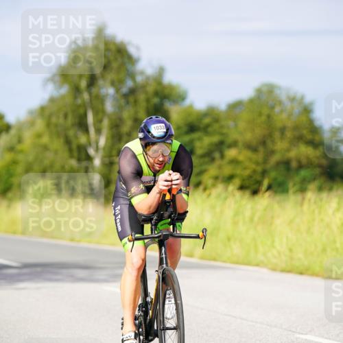 31.08.2025 - Elbe Triathlon Hamburg Michael Burmester http://msf.ph/oto/8675554 31.08.2025 10:20:32 Radfahren 508, 726, 920, 1033, 1090 meine-sportfotos.de