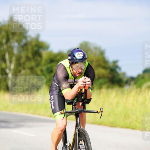 31.08.2025 - Elbe Triathlon Hamburg Michael Burmester http://msf.ph/oto/8675557 31.08.2025 10:20:32 Radfahren 508, 726, 920, 1033, 1090 meine-sportfotos.de