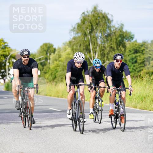 31.08.2025 - Elbe Triathlon Hamburg Michael Burmester http://msf.ph/oto/8675604 31.08.2025 10:20:47 Radfahren 419, 564, 588, 749, 947, 968, 1012, 1023, 1045, 1078, 1100 meine-sportfotos.de