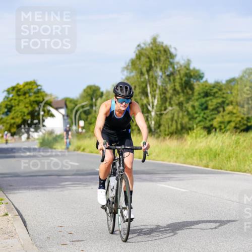 31.08.2025 - Elbe Triathlon Hamburg Michael Burmester http://msf.ph/oto/8675653 31.08.2025 10:20:56 Radfahren 419, 880, 931 meine-sportfotos.de