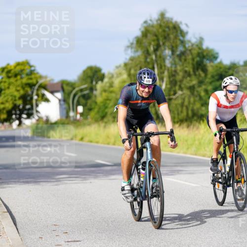 31.08.2025 - Elbe Triathlon Hamburg Michael Burmester http://msf.ph/oto/8675669 31.08.2025 10:21:03 Radfahren 634, 689, 892, 902, 1064 meine-sportfotos.de