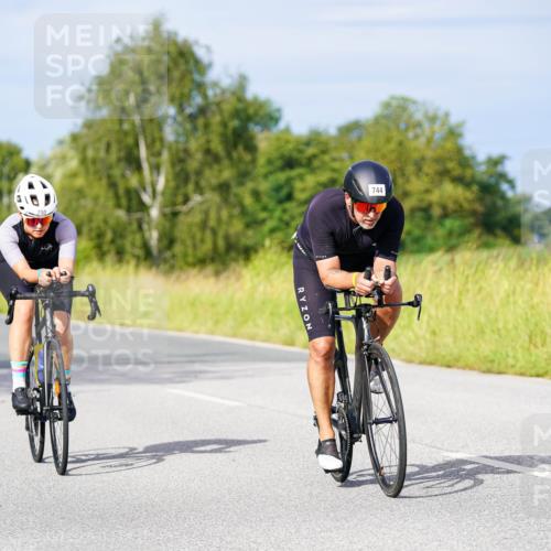 31.08.2025 - Elbe Triathlon Hamburg Michael Burmester http://msf.ph/oto/8675773 31.08.2025 10:21:26 Radfahren 687, 744, 790, 822, 1034 meine-sportfotos.de