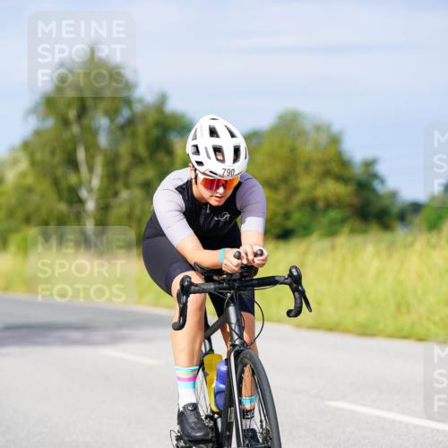 31.08.2025 - Elbe Triathlon Hamburg Michael Burmester http://msf.ph/oto/8675783 31.08.2025 10:21:27 Radfahren 687, 744, 790, 822, 960 meine-sportfotos.de