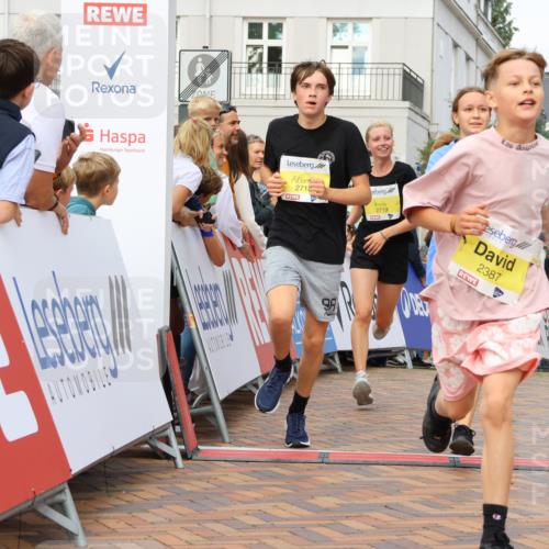 31.08.2025 - 21. Blankeneser Heldenlauf Strokosch-Dieckow http://msf.ph/oto/8675827 31.08.2025 10:28:53 Ziel 2060, 2346, 2718, 2719, 2143, 2387 meine-sportfotos.de