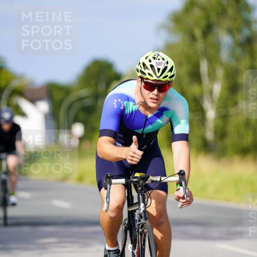 31.08.2025 - Elbe Triathlon Hamburg Michael Burmester http://msf.ph/oto/8675873 31.08.2025 10:21:52 Radfahren 654, 769, 810, 844, 849, 953, 1001, 1024 meine-sportfotos.de