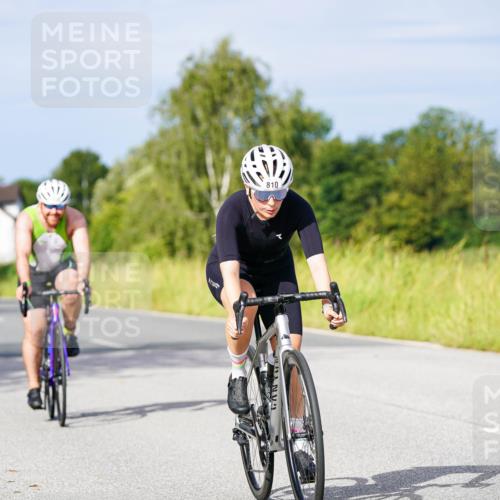 31.08.2025 - Elbe Triathlon Hamburg Michael Burmester http://msf.ph/oto/8675911 31.08.2025 10:21:59 Radfahren 654, 769, 796, 810, 814, 842, 844, 1030, 1042, 1101 meine-sportfotos.de