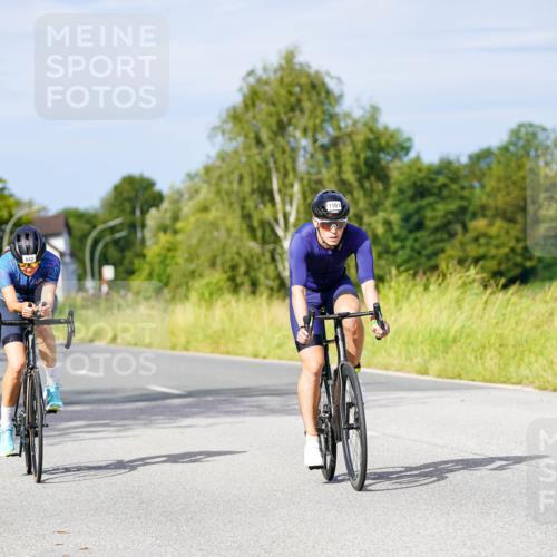 31.08.2025 - Elbe Triathlon Hamburg Michael Burmester http://msf.ph/oto/8675931 31.08.2025 10:22:02 Radfahren 413, 796, 810, 814, 842, 1030, 1042, 1081, 1101 meine-sportfotos.de