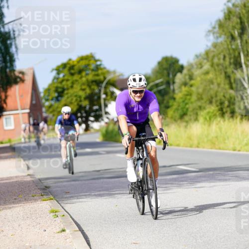 31.08.2025 - Elbe Triathlon Hamburg Michael Burmester http://msf.ph/oto/8675955 31.08.2025 10:22:07 Radfahren 413, 783, 842, 1042, 1081 meine-sportfotos.de