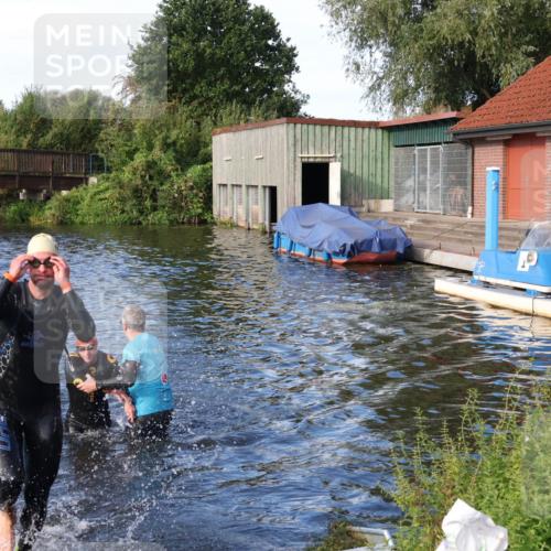 31.08.2025 - Elbe Triathlon Hamburg Luisa Fischer http://msf.ph/oto/8676032 31.08.2025 09:03:31 Schwimmen 394, 582, 619 meine-sportfotos.de