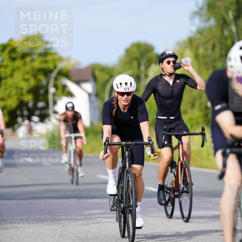 31.08.2025 - Elbe Triathlon Hamburg Michael Burmester http://msf.ph/oto/8676075 31.08.2025 10:22:37 Radfahren 400, 879, 939, 950, 984, 998, 1070 meine-sportfotos.de