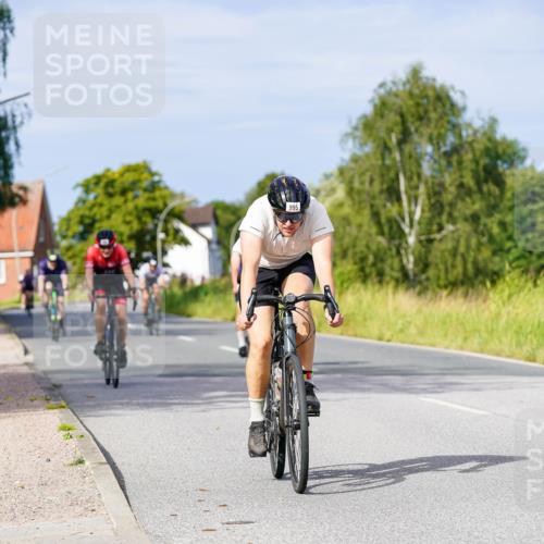 31.08.2025 - Elbe Triathlon Hamburg Michael Burmester http://msf.ph/oto/8676192 31.08.2025 10:23:06 Radfahren 981, 995, 996, 1049, 1077, 1106 meine-sportfotos.de