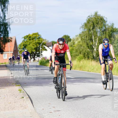 31.08.2025 - Elbe Triathlon Hamburg Michael Burmester http://msf.ph/oto/8676204 31.08.2025 10:23:07 Radfahren 981, 995, 996, 1049, 1077, 1106 meine-sportfotos.de