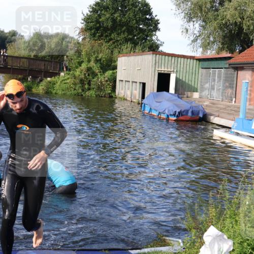 31.08.2025 - Elbe Triathlon Hamburg Luisa Fischer http://msf.ph/oto/8676235 31.08.2025 09:06:07 Schwimmen 410, 447, 645 meine-sportfotos.de