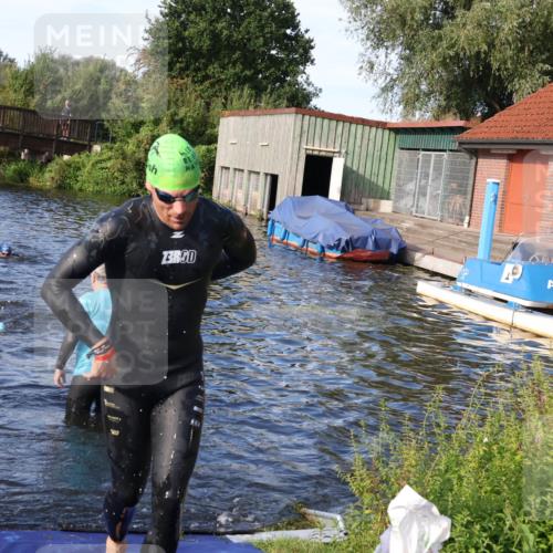31.08.2025 - Elbe Triathlon Hamburg Luisa Fischer http://msf.ph/oto/8676249 31.08.2025 09:06:12 Schwimmen 410, 598, 645 meine-sportfotos.de