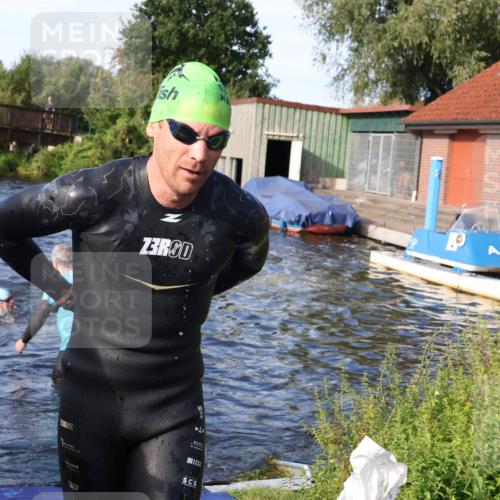 31.08.2025 - Elbe Triathlon Hamburg Luisa Fischer http://msf.ph/oto/8676252 31.08.2025 09:06:13 Schwimmen 410, 524, 598, 645 meine-sportfotos.de
