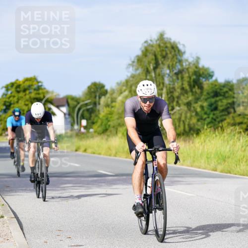 31.08.2025 - Elbe Triathlon Hamburg Michael Burmester http://msf.ph/oto/8676253 31.08.2025 10:23:18 Radfahren 922, 965, 989, 1016, 1056, 1086, 1107 meine-sportfotos.de