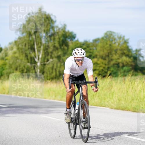 31.08.2025 - Elbe Triathlon Hamburg Michael Burmester http://msf.ph/oto/8676309 31.08.2025 10:23:29 Radfahren 399, 812, 1037, 1088, 1093 meine-sportfotos.de