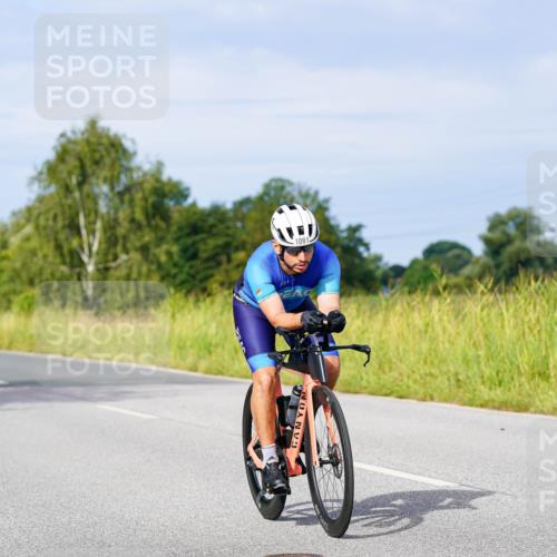 31.08.2025 - Elbe Triathlon Hamburg Michael Burmester http://msf.ph/oto/8676381 31.08.2025 10:23:48 Radfahren 704, 818, 945, 1091, 1095, 1109 meine-sportfotos.de