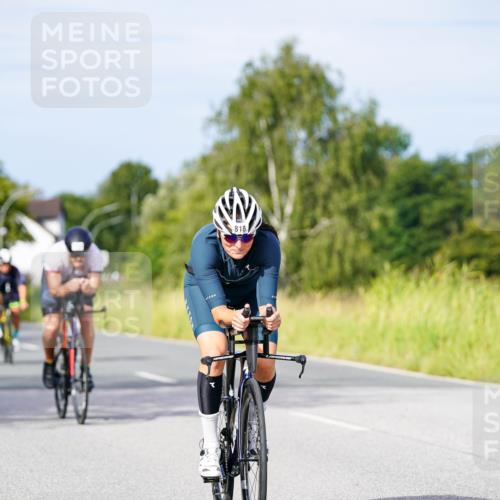 31.08.2025 - Elbe Triathlon Hamburg Michael Burmester http://msf.ph/oto/8676392 31.08.2025 10:23:52 Radfahren 704, 818, 861, 914, 926, 1031, 1043, 1109 meine-sportfotos.de