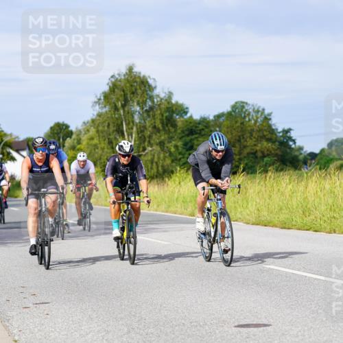 31.08.2025 - Elbe Triathlon Hamburg Michael Burmester http://msf.ph/oto/8676410 31.08.2025 10:23:55 Radfahren 704, 741, 818, 861, 914, 926, 1031, 1043, 1109 meine-sportfotos.de