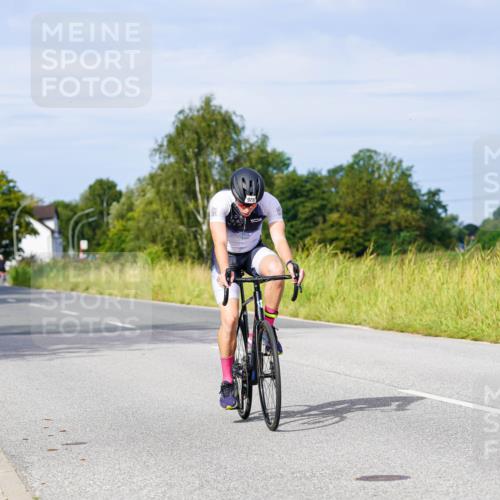31.08.2025 - Elbe Triathlon Hamburg Michael Burmester http://msf.ph/oto/8676422 31.08.2025 10:23:57 Radfahren 704, 741, 752, 861, 914, 926, 961, 1031, 1043 meine-sportfotos.de