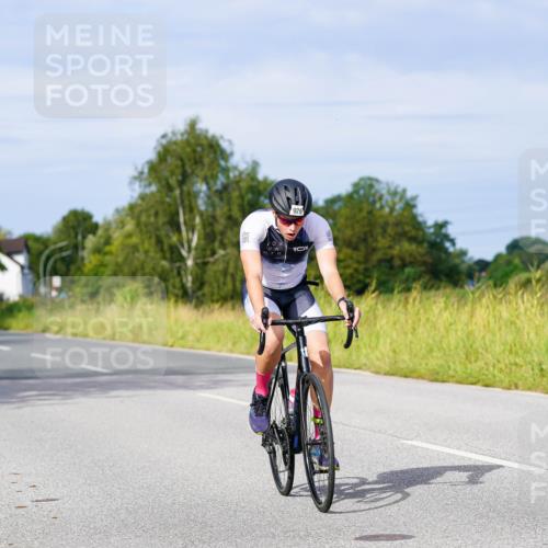 31.08.2025 - Elbe Triathlon Hamburg Michael Burmester http://msf.ph/oto/8676426 31.08.2025 10:23:58 Radfahren 704, 741, 752, 861, 914, 926, 961, 1031, 1043 meine-sportfotos.de