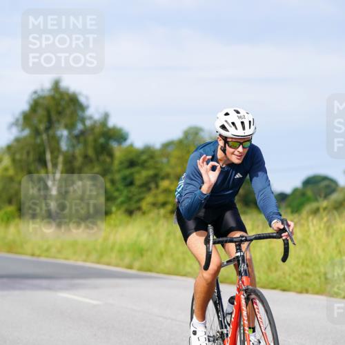 31.08.2025 - Elbe Triathlon Hamburg Michael Burmester http://msf.ph/oto/8676479 31.08.2025 10:24:09 Radfahren 761, 962, 997, 1018, 1076, 1158 meine-sportfotos.de