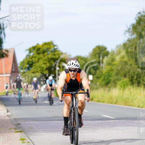 31.08.2025 - Elbe Triathlon Hamburg Michael Burmester http://msf.ph/oto/8676482 31.08.2025 10:24:11 Radfahren 761, 962, 975, 997, 1018, 1076 meine-sportfotos.de