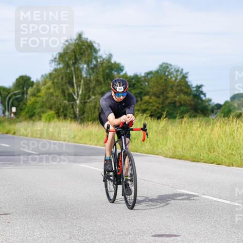 31.08.2025 - Elbe Triathlon Hamburg Michael Burmester http://msf.ph/oto/8676673 31.08.2025 10:25:00 Radfahren 446, 662, 893, 937, 964, 1062 meine-sportfotos.de