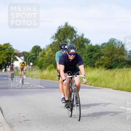 31.08.2025 - Elbe Triathlon Hamburg Michael Burmester http://msf.ph/oto/8676730 31.08.2025 10:25:12 Radfahren 782, 929, 955, 958, 966, 1003, 1039, 1094, 1096 meine-sportfotos.de