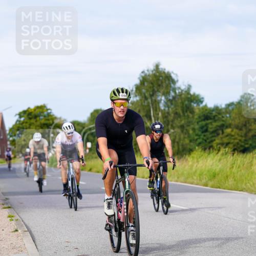 31.08.2025 - Elbe Triathlon Hamburg Michael Burmester http://msf.ph/oto/8676748 31.08.2025 10:25:16 Radfahren 829, 935, 955, 966, 1003, 1039, 1094, 1096 meine-sportfotos.de