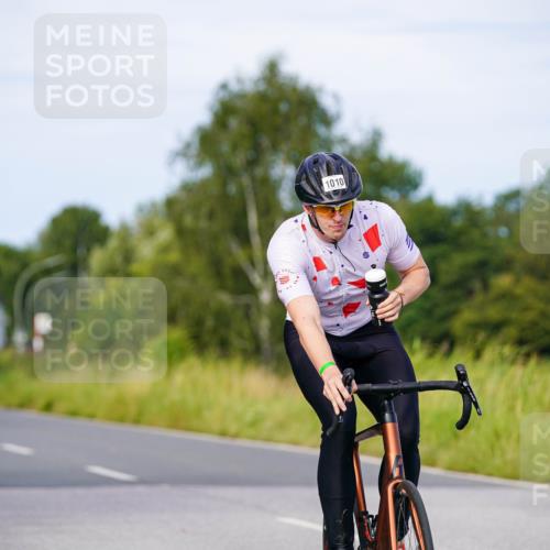 31.08.2025 - Elbe Triathlon Hamburg Michael Burmester http://msf.ph/oto/8677031 31.08.2025 10:26:40 Radfahren 785, 1010 meine-sportfotos.de