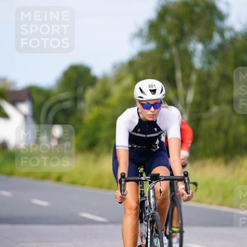 31.08.2025 - Elbe Triathlon Hamburg Michael Burmester http://msf.ph/oto/8677040 31.08.2025 10:26:48 Radfahren 801, 840, 987, 1145 meine-sportfotos.de