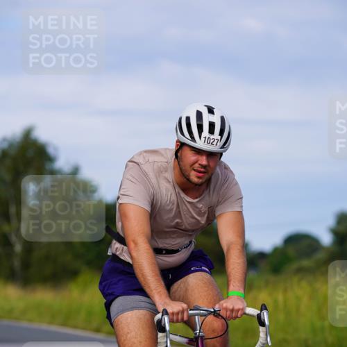 31.08.2025 - Elbe Triathlon Hamburg Michael Burmester http://msf.ph/oto/8677130 31.08.2025 10:27:15 Radfahren 882, 1013, 1027, 1105, 1129 meine-sportfotos.de