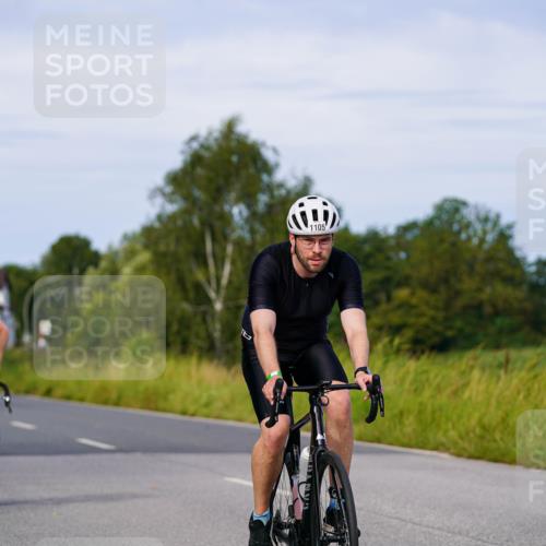 31.08.2025 - Elbe Triathlon Hamburg Michael Burmester http://msf.ph/oto/8677149 31.08.2025 10:27:20 Radfahren 1013, 1105, 1129 meine-sportfotos.de