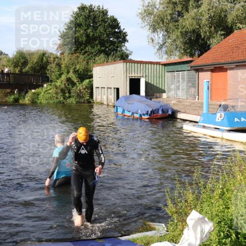 31.08.2025 - Elbe Triathlon Hamburg Luisa Fischer http://msf.ph/oto/8677177 31.08.2025 09:14:22 Schwimmen 597, 601, 638, 659 meine-sportfotos.de