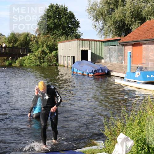 31.08.2025 - Elbe Triathlon Hamburg Luisa Fischer http://msf.ph/oto/8677181 31.08.2025 09:14:23 Schwimmen 597, 601, 638 meine-sportfotos.de