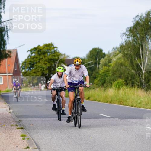 31.08.2025 - Elbe Triathlon Hamburg Michael Burmester http://msf.ph/oto/8677182 31.08.2025 10:27:39 Radfahren 797, 941, 1038, 1059 meine-sportfotos.de