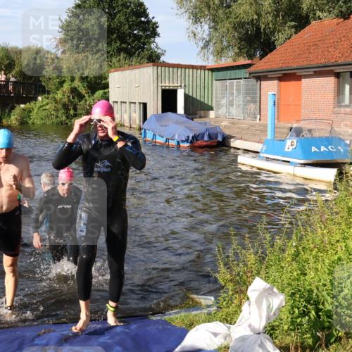 31.08.2025 - Elbe Triathlon Hamburg Luisa Fischer http://msf.ph/oto/8677227 31.08.2025 09:14:56 Schwimmen 427, 466, 605, 610, 715, 716, 724, 728 meine-sportfotos.de
