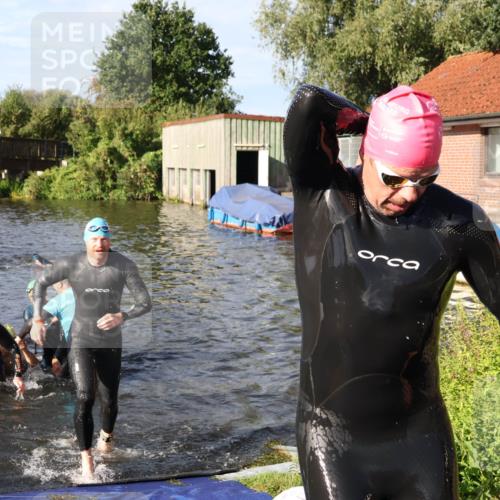 31.08.2025 - Elbe Triathlon Hamburg Luisa Fischer http://msf.ph/oto/8677247 31.08.2025 09:15:00 Schwimmen 427, 466, 605, 610, 715, 716, 724, 728 meine-sportfotos.de