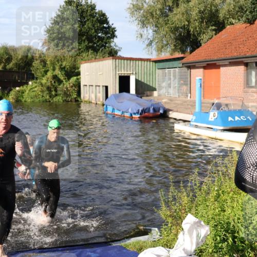 31.08.2025 - Elbe Triathlon Hamburg Luisa Fischer http://msf.ph/oto/8677260 31.08.2025 09:15:02 Schwimmen 466, 605, 610, 716, 724, 728 meine-sportfotos.de