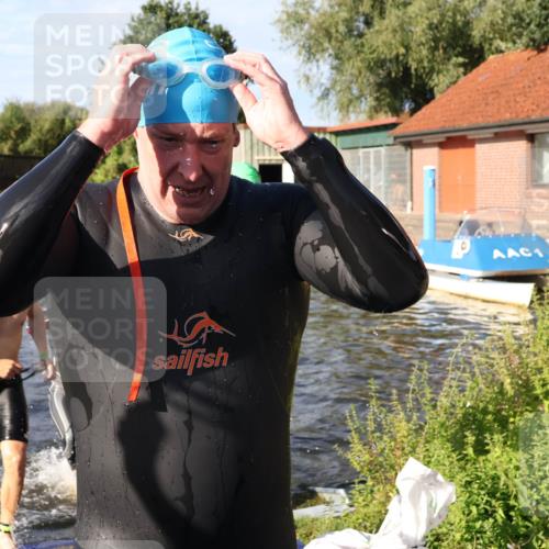 31.08.2025 - Elbe Triathlon Hamburg Luisa Fischer http://msf.ph/oto/8677269 31.08.2025 09:15:04 Schwimmen 466, 605, 610, 716, 728 meine-sportfotos.de