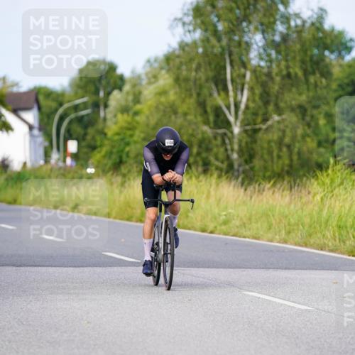 31.08.2025 - Elbe Triathlon Hamburg Michael Burmester http://msf.ph/oto/8677273 31.08.2025 10:28:10 Radfahren 799, 813, 817, 866 meine-sportfotos.de
