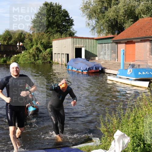 31.08.2025 - Elbe Triathlon Hamburg Luisa Fischer http://msf.ph/oto/8677304 31.08.2025 09:15:20 Schwimmen 419, 562, 567, 625, 660 meine-sportfotos.de
