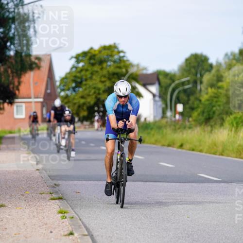 31.08.2025 - Elbe Triathlon Hamburg Michael Burmester http://msf.ph/oto/8677318 31.08.2025 10:28:28 Radfahren 673, 722, 815, 848 meine-sportfotos.de