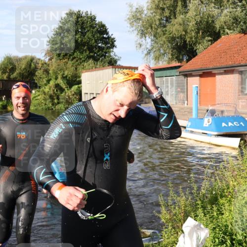 31.08.2025 - Elbe Triathlon Hamburg Luisa Fischer http://msf.ph/oto/8677320 31.08.2025 09:15:23 Schwimmen 419, 567, 625, 660, 725 meine-sportfotos.de