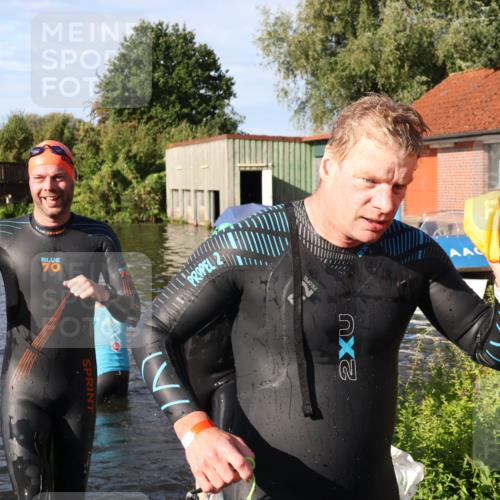 31.08.2025 - Elbe Triathlon Hamburg Luisa Fischer http://msf.ph/oto/8677321 31.08.2025 09:15:23 Schwimmen 419, 567, 625, 660, 725 meine-sportfotos.de