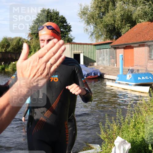31.08.2025 - Elbe Triathlon Hamburg Luisa Fischer http://msf.ph/oto/8677324 31.08.2025 09:15:24 Schwimmen 419, 567, 625, 660, 725 meine-sportfotos.de