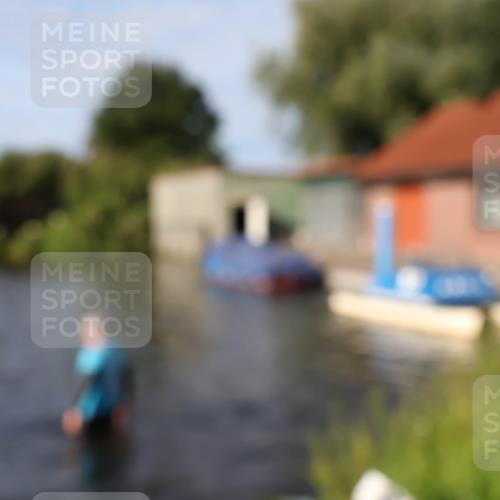 31.08.2025 - Elbe Triathlon Hamburg Luisa Fischer http://msf.ph/oto/8677333 31.08.2025 09:15:25 Schwimmen 567, 625, 660, 725 meine-sportfotos.de